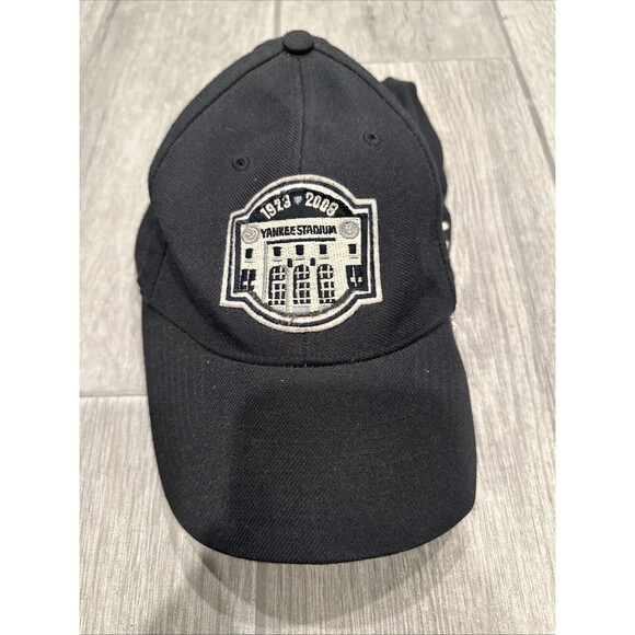 NY YANKEE STADIUM NEW ERA  1923-2008 MLB CAP ADJUSTABLE NEW OFFICIALLY LICENSED - Picture 1 of 4